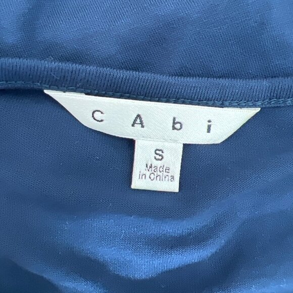 CABI Faux Wrap Blouse Keyhole Neck Sleeveless Navy Sz S #300 NWOT - Picture 3 of 4